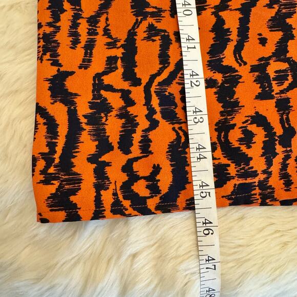 Elizabeth And James Tiger Print Cinched Midi Dress Small - Picture 9 of 12